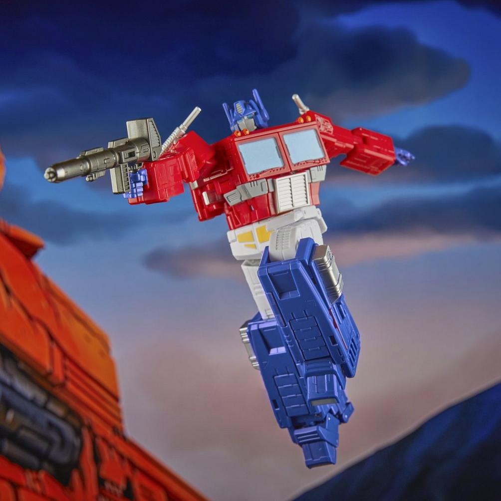 (Pre-order) Transformers Studio Series Commander Class The Transformers: The Movie 86-31 Optimus Prime