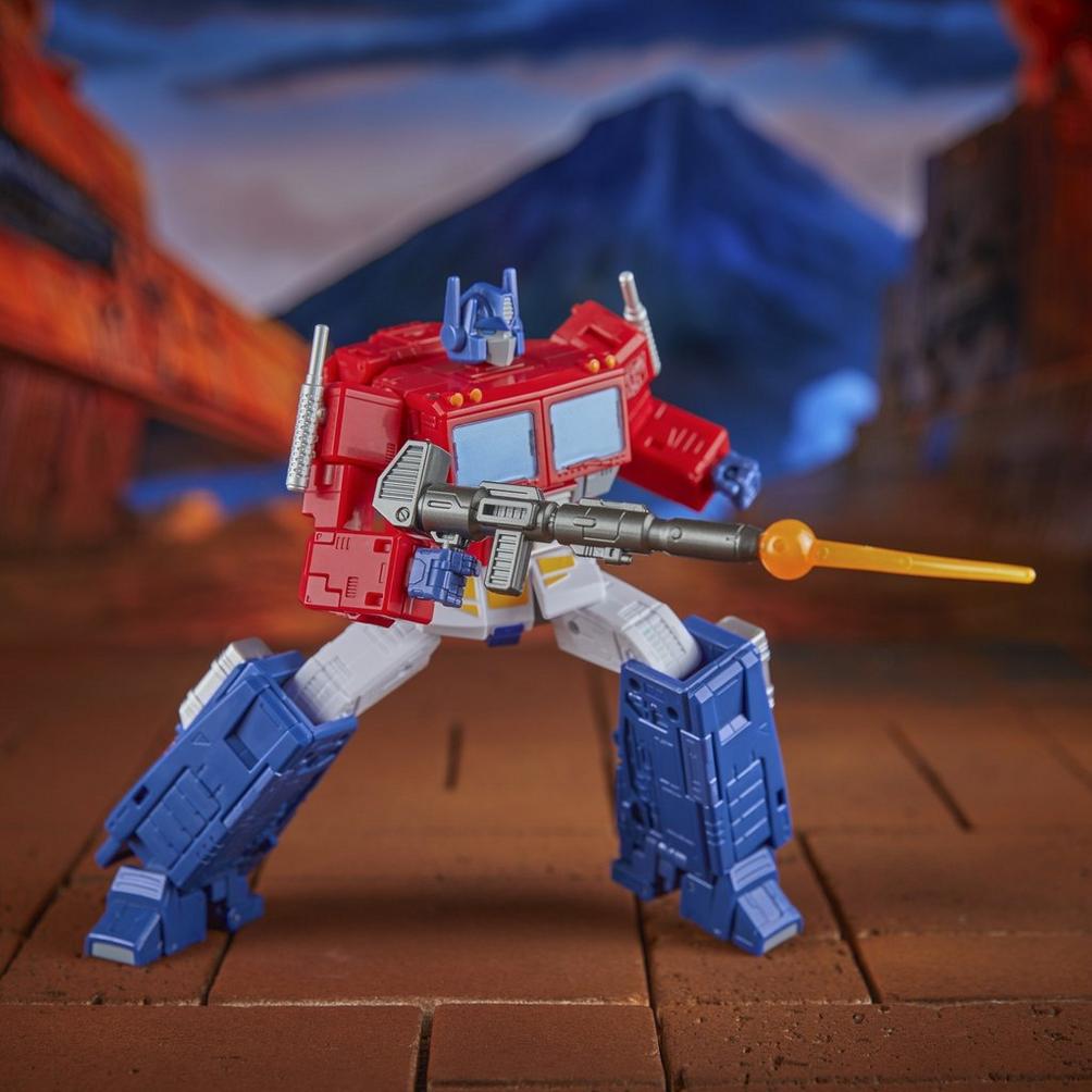 (Pre-order) Transformers Studio Series Commander Class The Transformers: The Movie 86-31 Optimus Prime