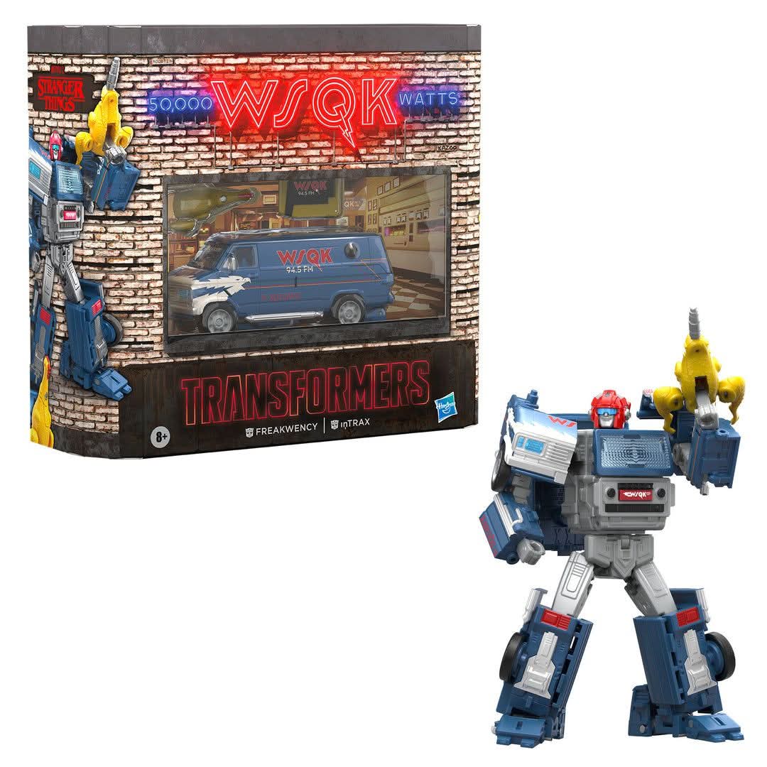 (Pre-Order) Stranger Things x Transformers Freakwency & 8-Trax Figures