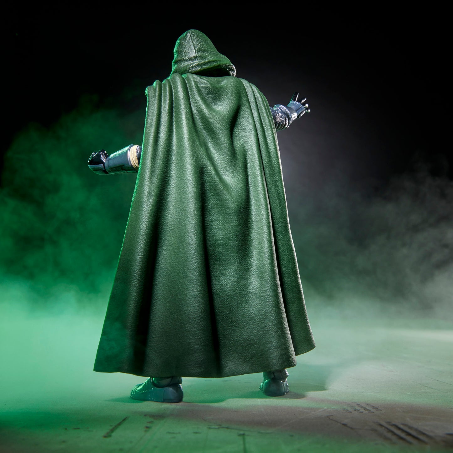 (Pre-Order) Marvel Legends Series Marvel Studios' Avengers: Doomsday Doctor Doom