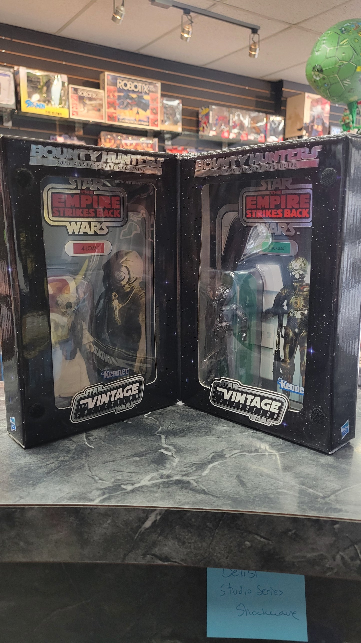 Star Wars Bounty Hunters 30th Anniversary Exclusive 4-LOM & Zuckuss
