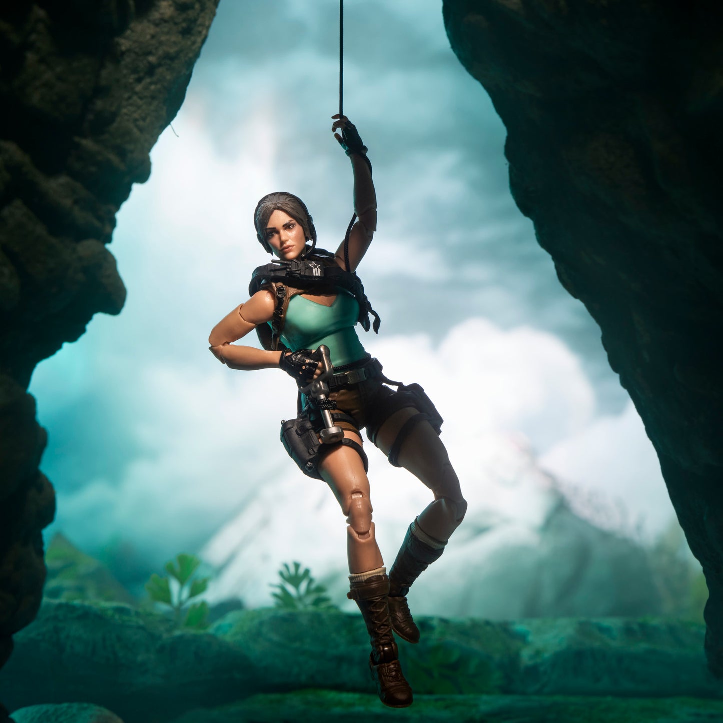 (Pre-Order) G.I. Joe Classified Series Retro Cardback Collaborative Lara Croft TOMB RAIDER  