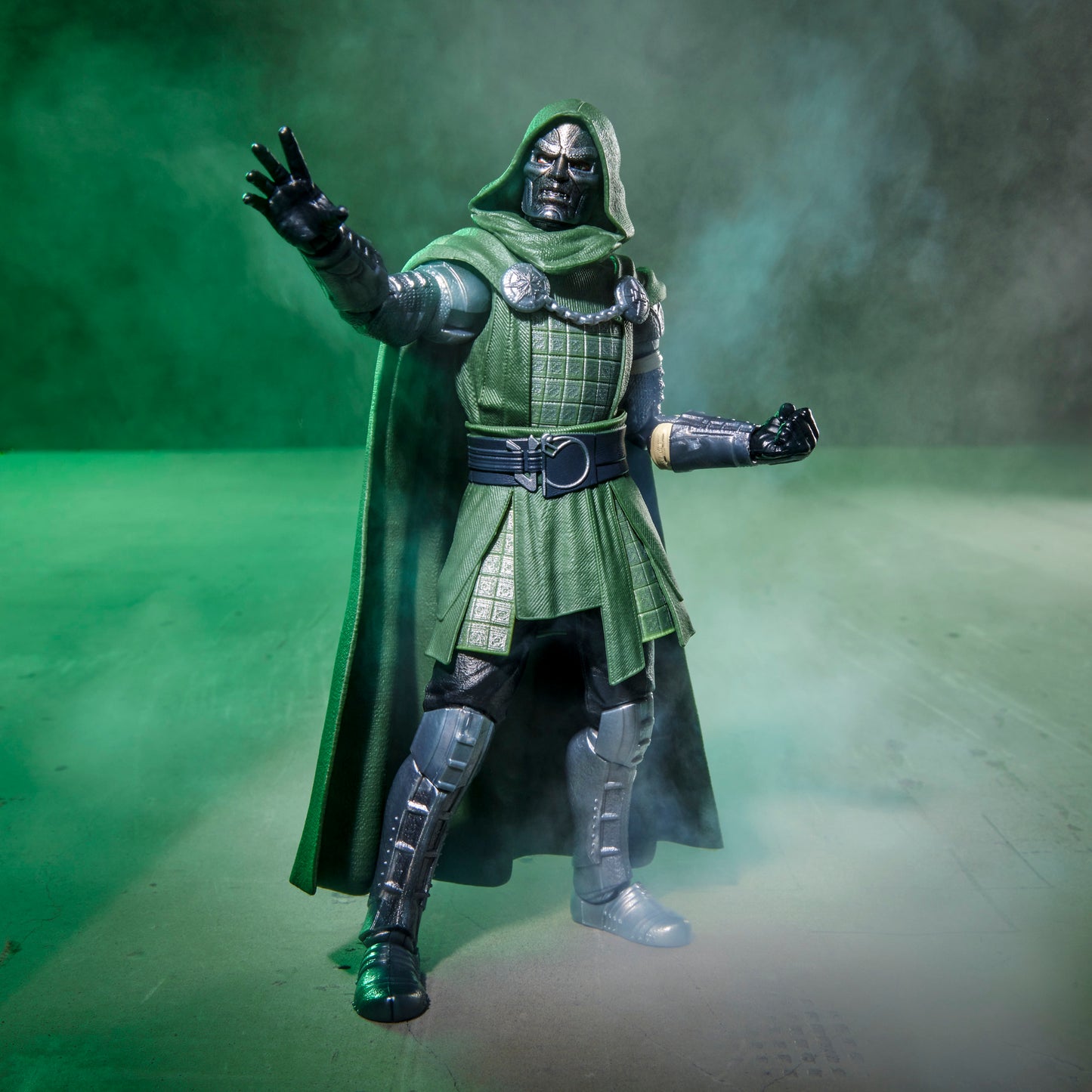(Pre-Order) Marvel Legends Series Marvel Studios' Avengers: Doomsday Doctor Doom